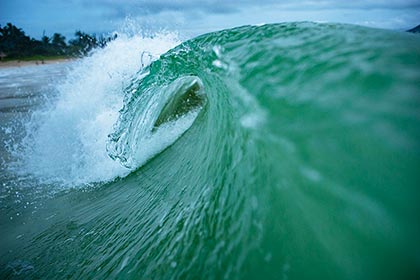 Shorebreak am North Shore auf Oahu Hawaii
